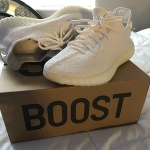 Yeezy Boost 350 Triple White